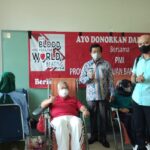 Pegawai Dinas Koperasi dan UMKM Turut Bantu Persediaan Darah ke PMI Babel