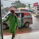 Cegah Penyebaran Covid19, PMI Basel Kembali Semprotkan Puluhan Liter Disinfektan