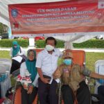 Ketua PMI Babel Kembali Pimpin Aksi Donor Darah HKSN di Halaman Kantor Gubernur