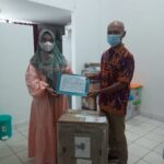 <strong>Giliran Bateng Terima Bantuan Perlengkapan Vaksinasi Covid-19 dari PMI Babel</strong>