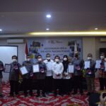 Sembilan Warga di Pulau Bangka Terima Penghargaan dari PMI Babel