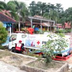 PMI Babel Salurkan Air Bersih Gratis ke SMPN 8 Pangkalpinang